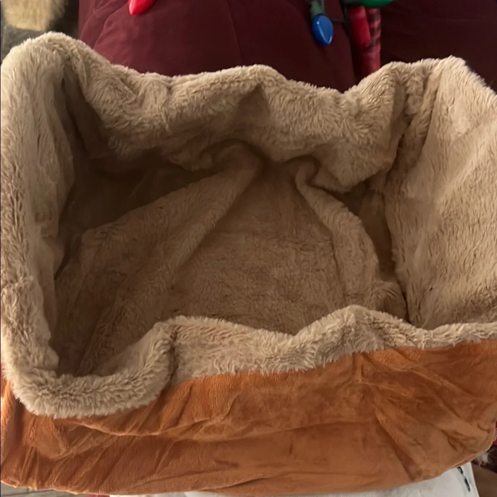Cat bed - Picture 2 of 3